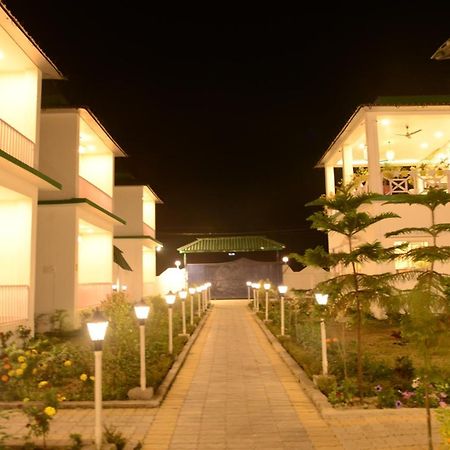 Jaldapara Forest Tourist Lodge Jftl Madari Hat Экстерьер фото