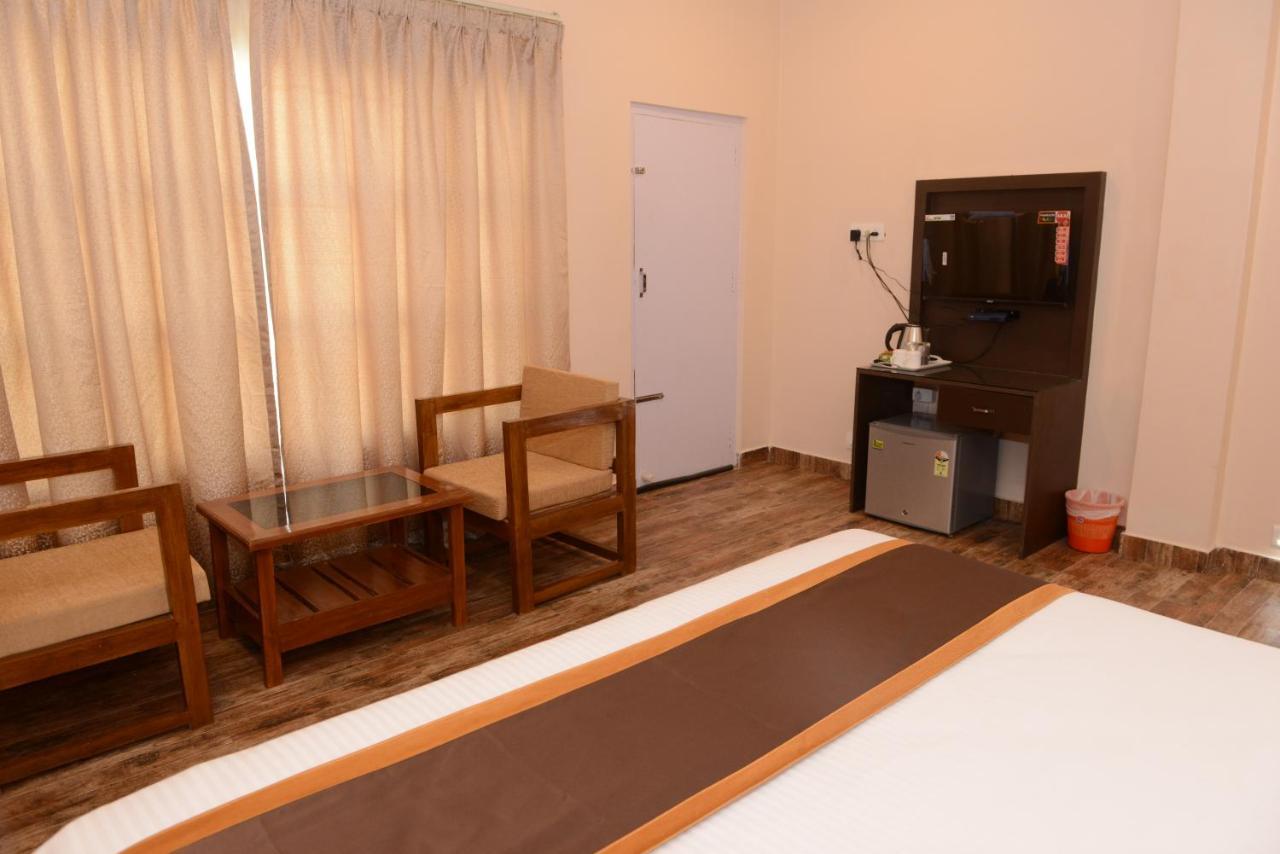 Jaldapara Forest Tourist Lodge Jftl Madari Hat Экстерьер фото